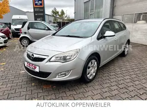 Opel Astra J Sports Tourer Selection AHK* TÜV NEU