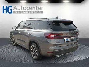 Skoda Kodiaq Sportline 1.5TSI 7S.Pano AHK Kamera 20" Bild 3
