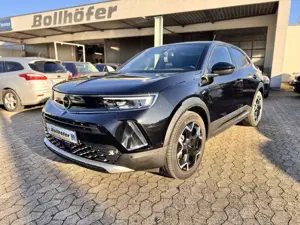 Opel Mokka-E Ultimate NAVI/SHZ+LHZ/PDC v+h+CAM/TOTWINKEL