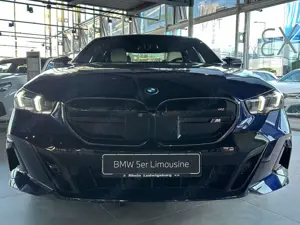BMW i5 M60 xDrive BW AHK Drivng Prof