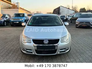 Volkswagen Eos 2.0 Cabrio Panorama*PDC*NAVI*Leder*2HAND Bild 2