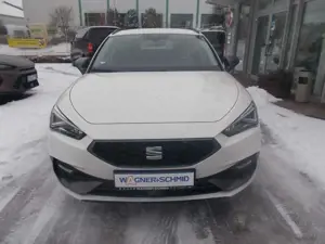 SEAT Leon Sportstourer FR 2.0 TDI DSG Bild 2