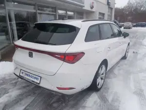 SEAT Leon Sportstourer FR 2.0 TDI DSG Bild 4