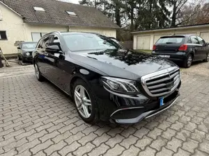 Mercedes-Benz E 300 De LED/HU/360°/ACC/Keyless/Wied/Pano