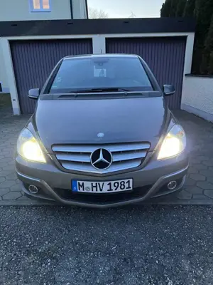 Mercedes-Benz B 200 B 200 (245.233)