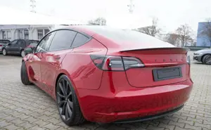 Tesla Model 3 Bild 4
