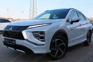Mitsubishi Eclipse Cross 2.4 Top 4WD Pano Leder AHK ACC HUD
