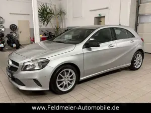 Mercedes-Benz A 180 BE*URBAN*Parktronic*Navi*Sitzheizung*Alu17