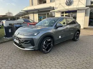 Volkswagen T-Roc 1.5 eTSI Style KAMERA PANORAMA