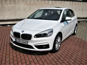 BMW 225 2 Active Tourer 225 xe Advantage Bild 2