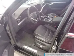 Volkswagen Touareg 3.0 TDI Tiptronic 4-Motion Elegance Navi Bild 5