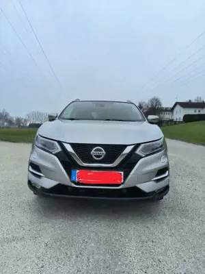 Nissan Qashqai+2 2.0 dCi DPF 4x4 Aut. tekna Bild 2