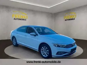 Volkswagen Passat Lim. Elegance*NAVI*LEDER*AHK*