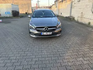 Mercedes-Benz CLA 220 Shooting Brake d 7G-DCT Peak Edition Bild 4