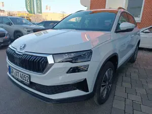 Skoda Karoq Balance 1.5 TSI DSG 110kW NAVI, AHK,KAMERA Bild 4
