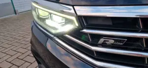 Volkswagen Passat Variant Elegance R-Line Pano-Dach