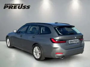 BMW 320 d Touring Automatik Mild Hybrid Bild 3