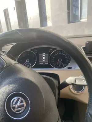 Volkswagen Passat Variant 2.0 TDI DSG BlueMotion Technology Comfortline Bild 5