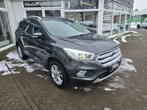 Ford Kuga 1.5 4x2 M/T EcoBoost Titanium Bild 3