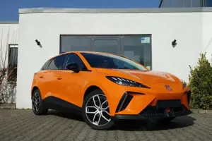 MG MG4 LUXURY 150KW 64 kWh 7J Garantie März