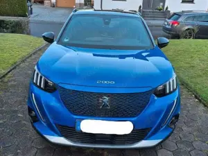 Peugeot e-2008 Biete ein Peugeot e-2008 GT an, mit sehr viel Zubehör und mit wenig km zum kleinen pr