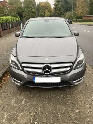 Mercedes-Benz B 200 B 200 (BlueEFFICIENCY) 7G-DCT