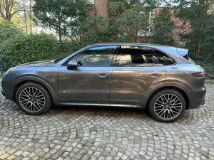 Porsche Cayenne Bild 2