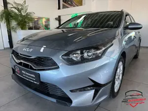 Kia Ceed SW / cee'd SW Ceed 1.5 T-GDI Kombi +CarPlay+Kamera+SHZ+PDC+