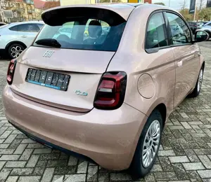 Fiat 500e - 42kWh/Tempomat Bild 3
