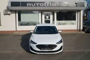 Ford Focus Lim. Titanium*LED*Klimaaut.*SHZ*RFK*Navi Bild 3