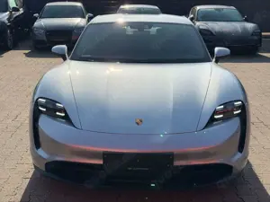 Porsche Taycan 4S Matrix/Keyless/Display/Carbon/93,4 KW Bild 3