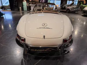 Mercedes-Benz 300 SL Roadster Laro Restauration*Zustand1! Bild 3