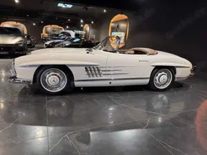 Mercedes-Benz 300 SL Roadster Laro Restauration*Zustand1! Bild 2