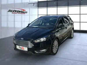 Ford Focus Titanium Vollleder Klima el. Fenster Bild 2