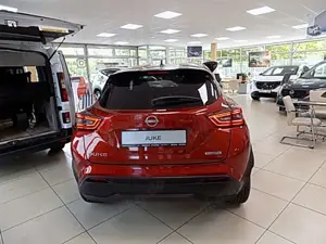 Nissan Juke N-Connecta 1.6 Hybrid 4AM 143 PS Winterpaket Bild 4