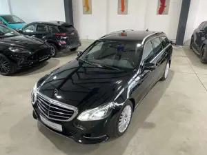 Mercedes-Benz E 350 BT T 4M Elegance Leder AIR DIS STHZG LED Bild 2