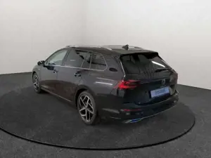 Volkswagen Golf Variant VIII 1.5 eTSI DSG Style Matix Navi STHZ Rear View Bild 4