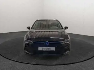 Volkswagen Golf Variant VIII 1.5 eTSI DSG Style Matix Navi STHZ Rear View Bild 2