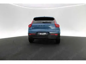 Volvo XC40 B3 Plus Dark SHZ FACEL. LED H/K 360° ACC Bild 4