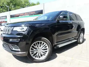Jeep Grand Cherokee 3.0 CRD Summit PANO/KAM/ACC/20LM Bild 2