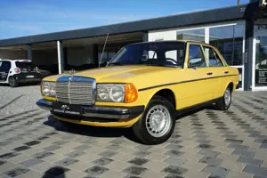 Mercedes-Benz 230 E Lim.*Automatik*Classic Data*Oldtimer*Dackel