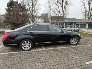 Mercedes-Benz S 350 BlueTEC DPF 4Matic 7G-TRONIC