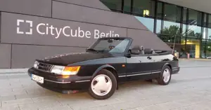 Saab 900
