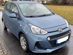Hyundai i10 Trend Navi, Tempomat,Bremsen Neu,8 fach bereift
