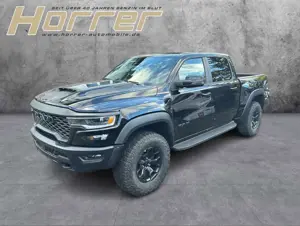 Dodge RAM 1500 Crew Cab 4x4 RHO 5J Garantie 540PS Pano