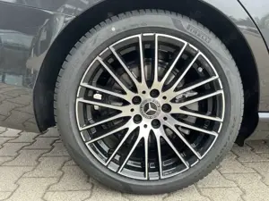 Mercedes-Benz C 200 C 200 d T +Avantgarde+Adv.Plus+AHK+Pano+CarPlay+ Bild 5