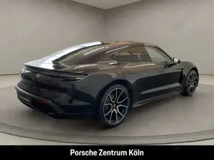 Porsche Taycan 4 Black Edition HA-Lenkung InnoDrive Bild 5