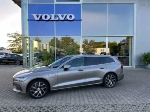 Volvo V60 T6 Twin Engine AWD Geartronic Momentum Pro