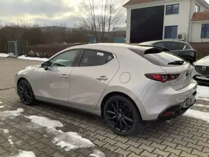 Mazda 3 2.5L e-SKYACTIV G 140ps Homura Bild 5