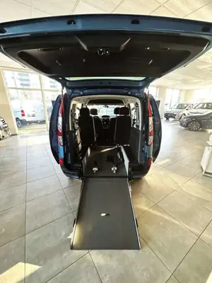 Renault Kangoo Limited Behindertengerecht Navi